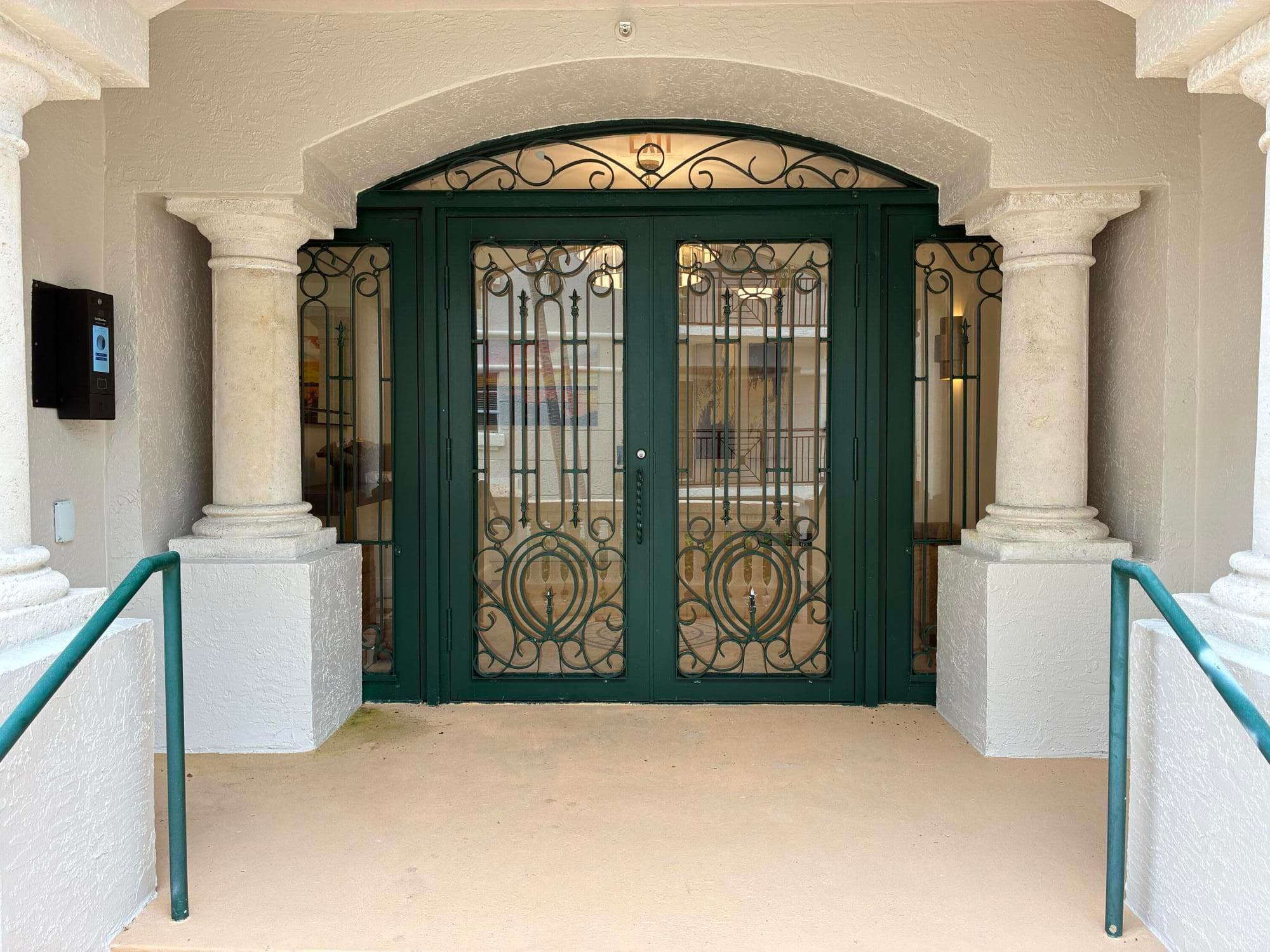 1230 Hillsboro Mile 308, Hillsboro Beach, FL 33062, Unit 308